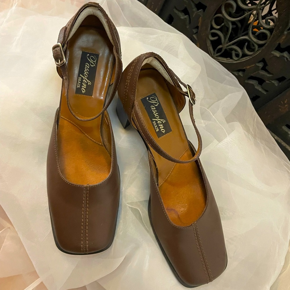 Square-toe Mary Janes